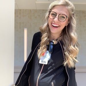 Meet your Posher, Lacey